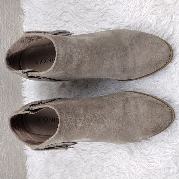 Vionic Faros Tan Suede Leather Fringed Upper Almond Toe Side Zip Ankle Bootie - Picture 3 of 16